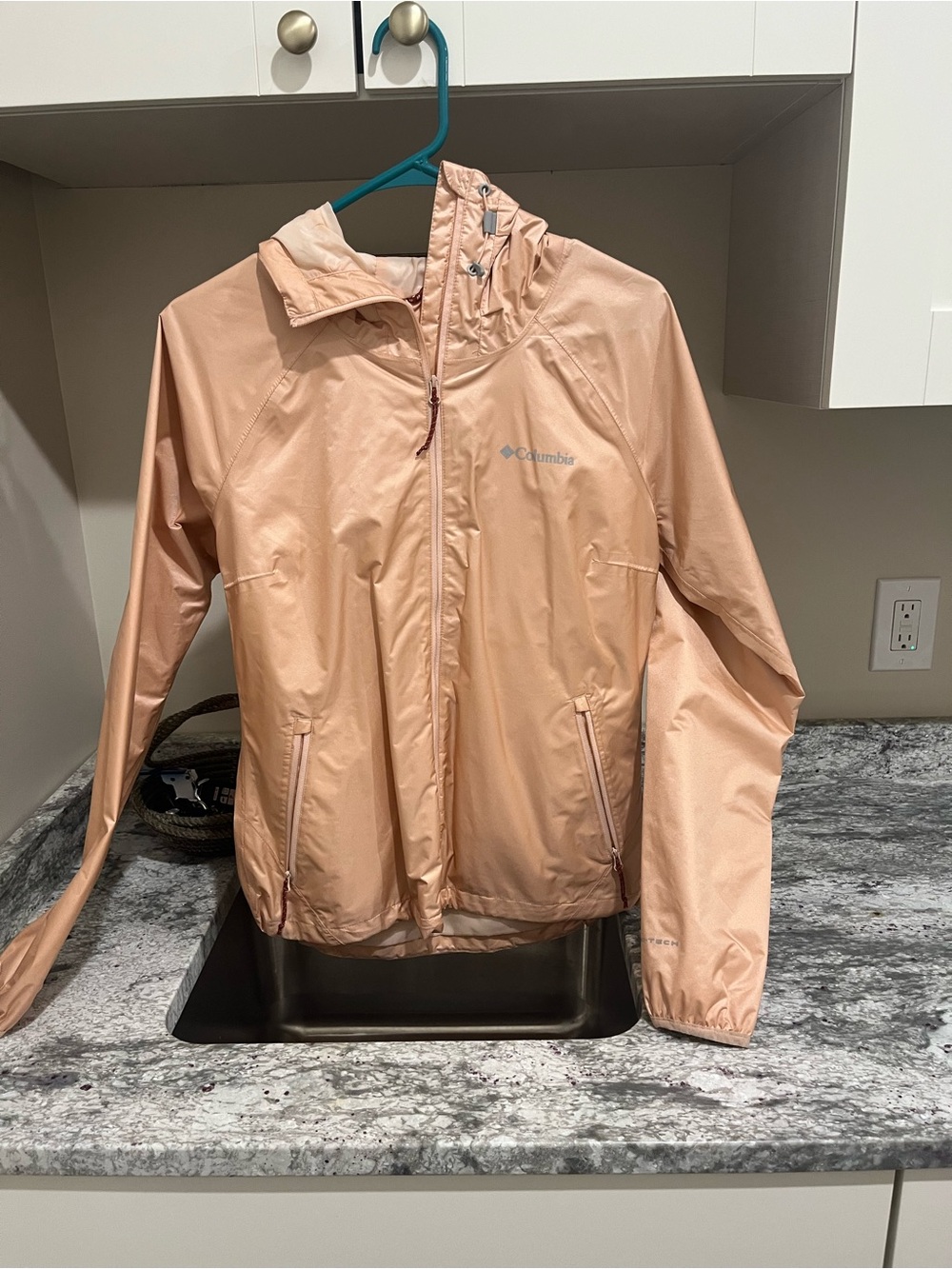 Columbia Peach Windbreaker